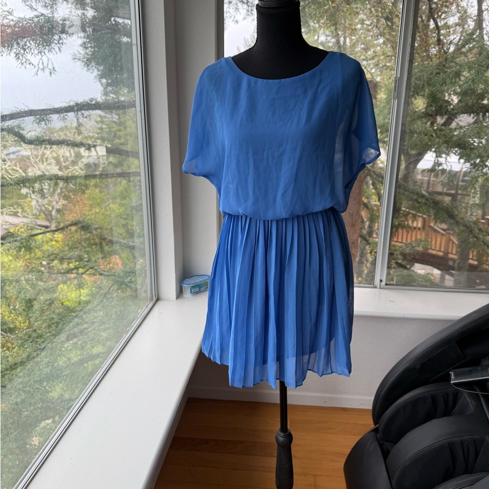 Forever 21 Vibrant Blue mini Dress